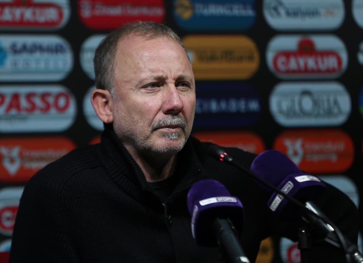 Çaykur Rizespor-Beşiktaş maçı sonrası açıklamalar
