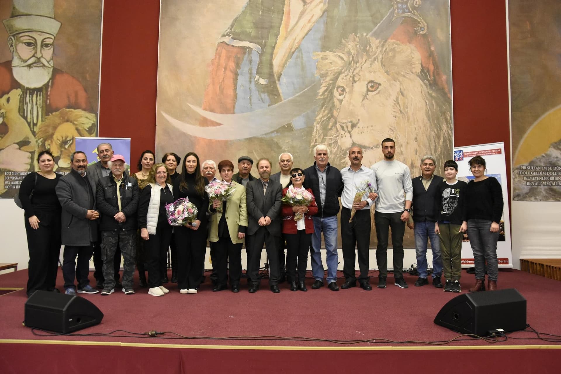 Berlin Cemevi ve Dersim Cemaatinden dayanışma konseri