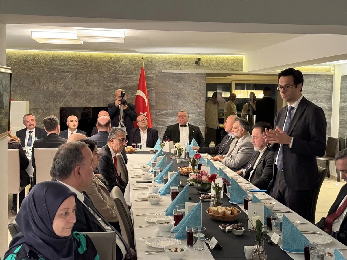 Türk toplumunun birlik ve beraberliği Köln Başkonsolosluğu'nda vurgulandı