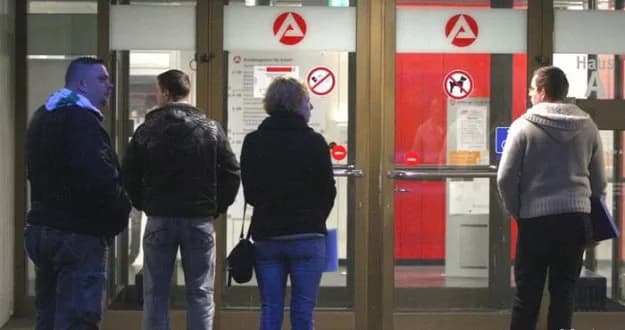 Almanya’da İşsizlik 3 Milyonun Üzerinde Kaldı