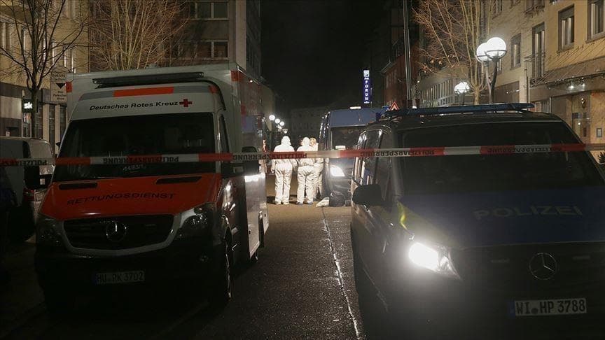 Almanya'da 3 Kişinin Öldüğü Bıçaklı Saldırı: Soruşturma Devam Ediyor