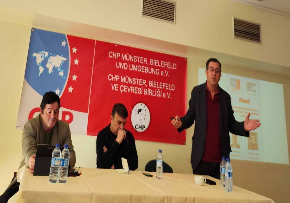 Bielefeld’deki Panelde  ırkçılık tartışıldı