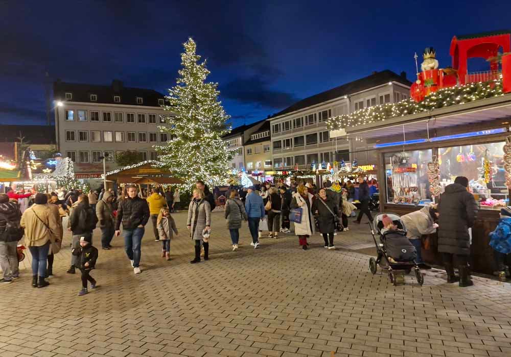 Heilbronn ‘da Noel Pazarı Kapılarını Halk’a Açtı