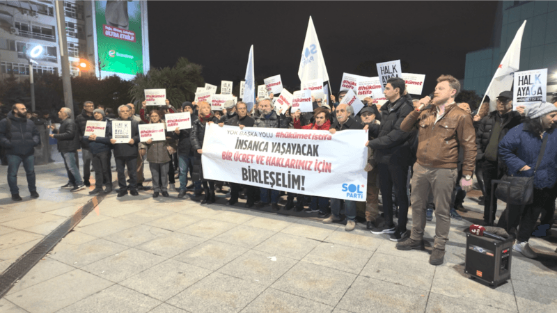 “İnsanlar açlığa, yoksulluğa mahkum ediliyor”