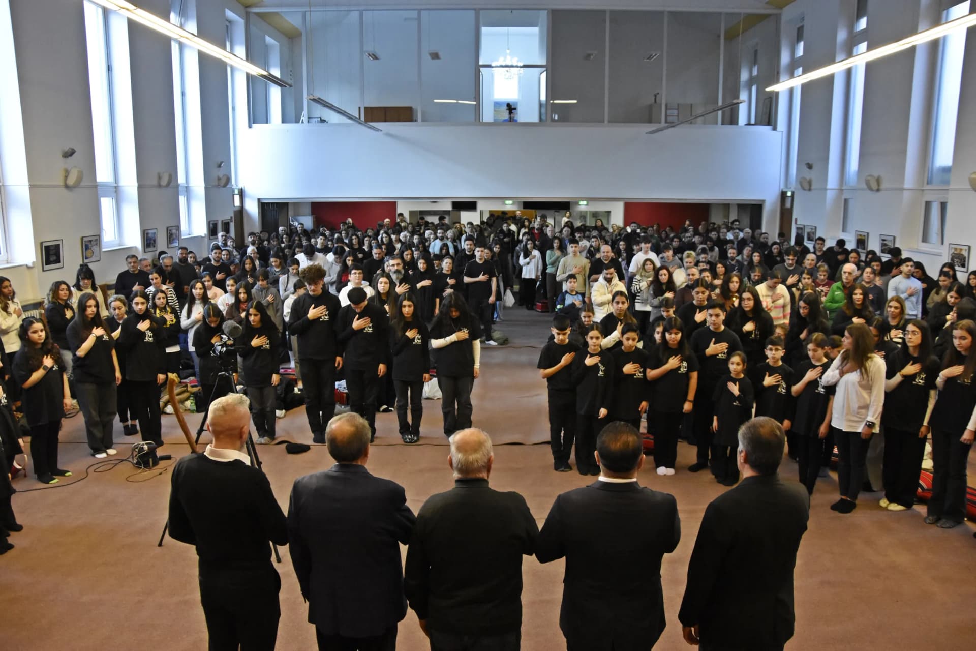 Berlin’de Hızır Orucu Günleri Cem Erkânıyla Son Buldu