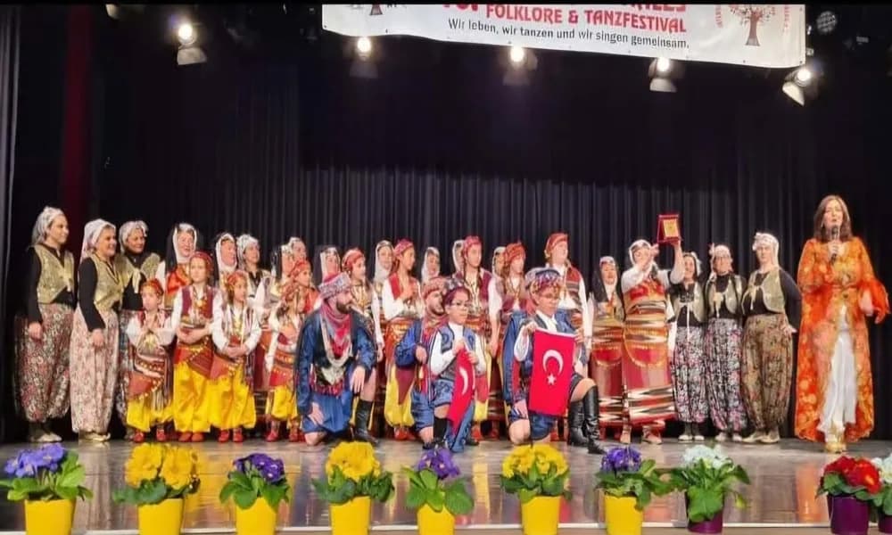 Nürnberg folklora doyacak