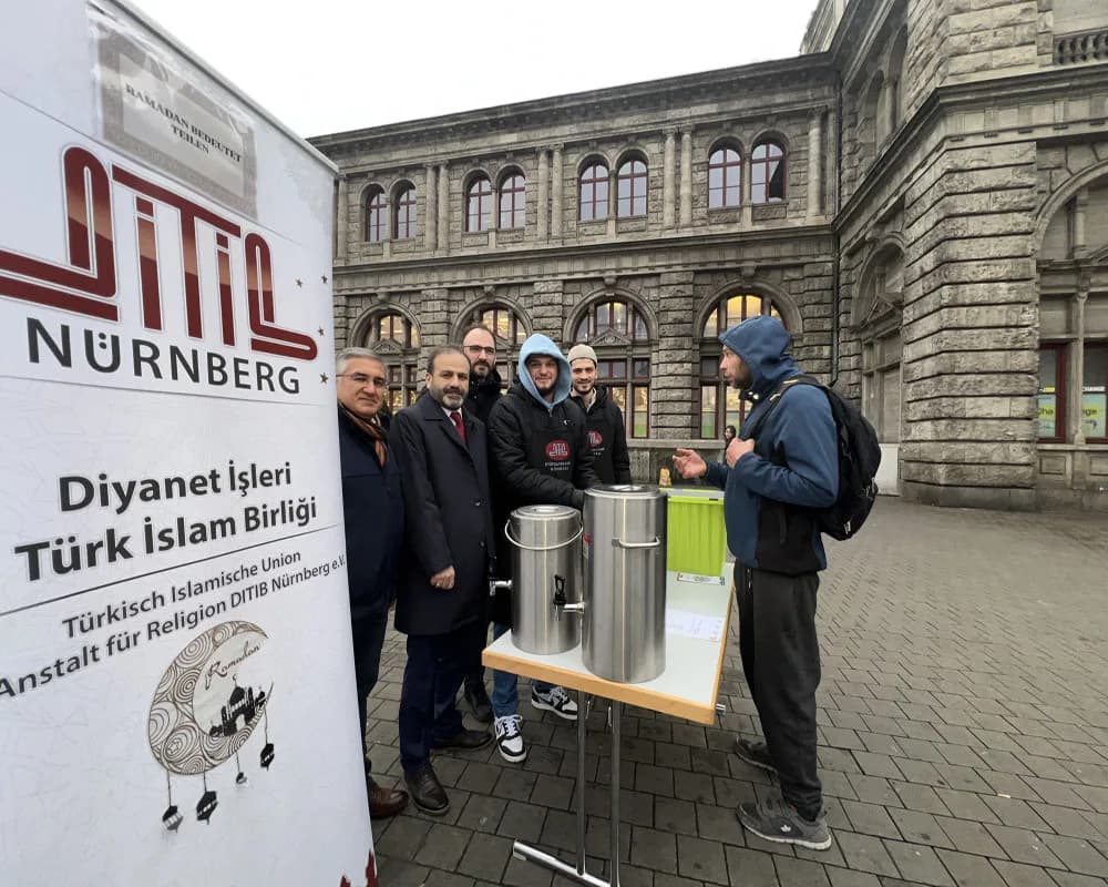 Nürnberg’de “İyilik Haftası” kapsamında çorba dağıtımı yapıldı