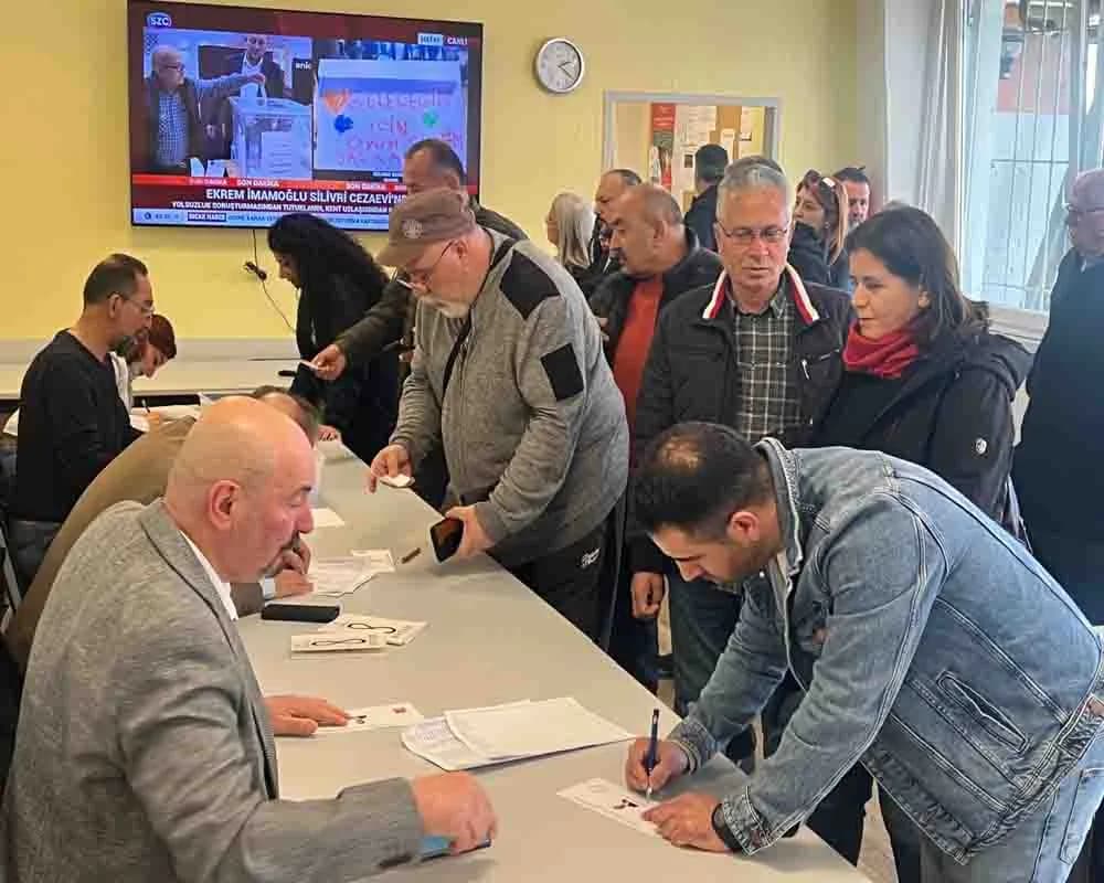 Hannover CHP Birliği, Cumhurbaşkanı Adayını Belirlemek İçin Sandık Başında