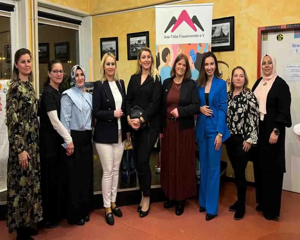 Ana-Tolia Kadınlar Derneği’nden Geniş Katılımlı İftar Yemeği