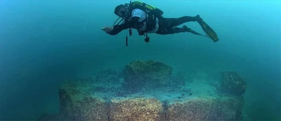 Van Gölü’nün derinliklerinde burç ve duvar kalıntıları tespit edildi