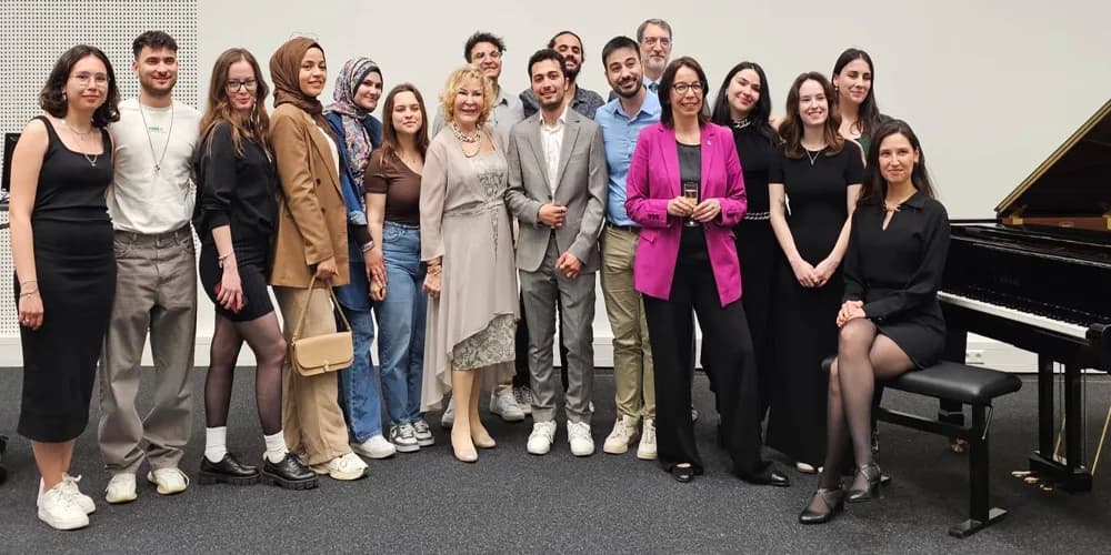 Üniversite’de Gülsin Onay konseriyle yeni yarıyıl açılışı