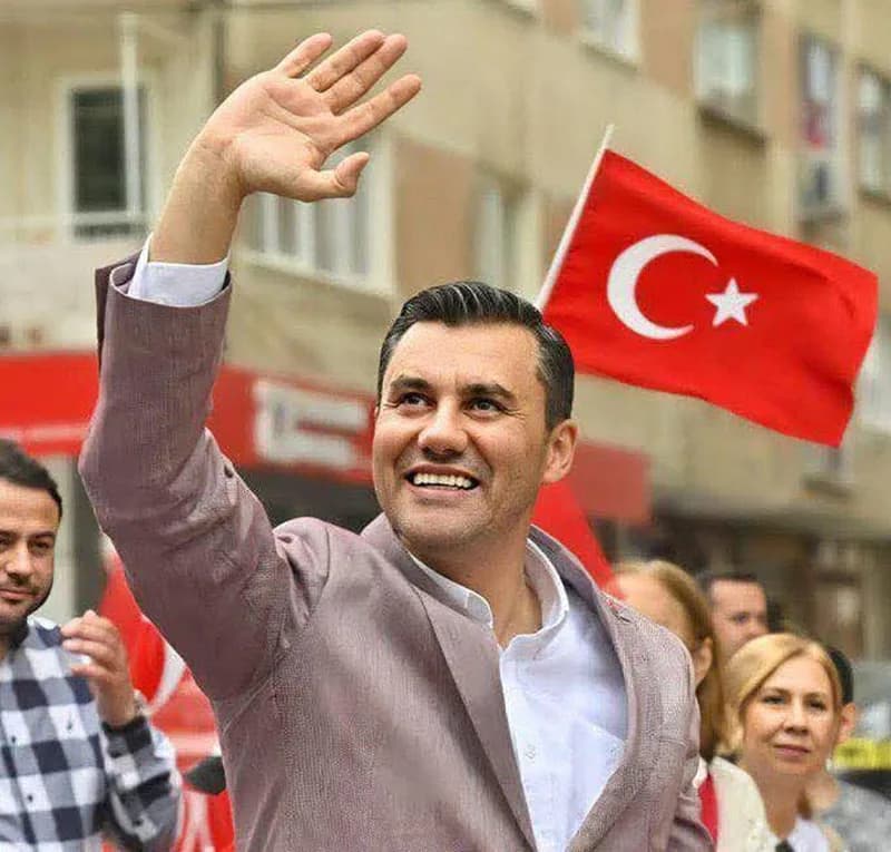 Manisa Büyükşehir Belediye Başkanı Ferdi Zeyrek Hayatını Kaybetti