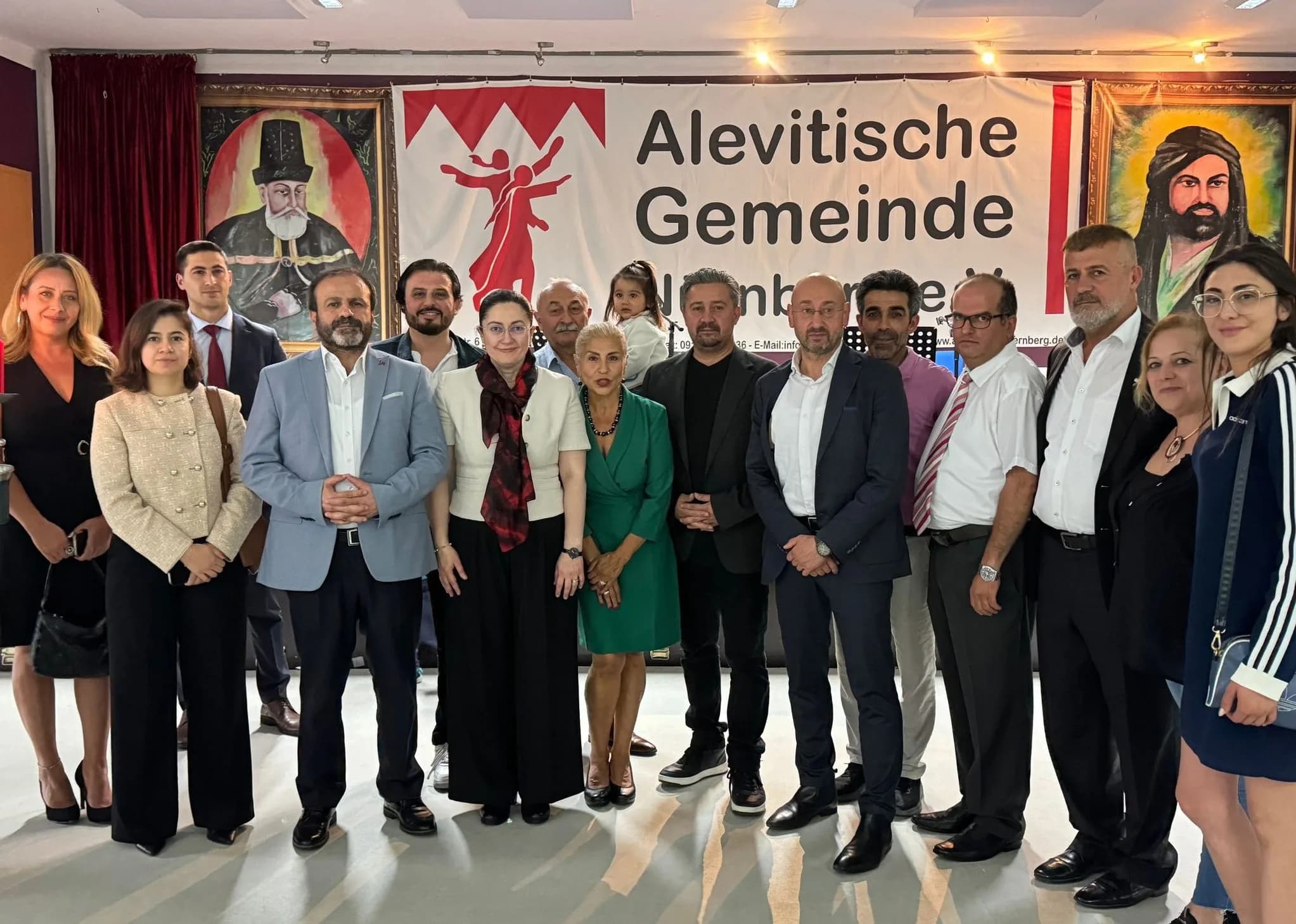 Nürnberg’de düzenlenen aşure gününde barış, dostluk ve sevgi mesajları paylaşıldı