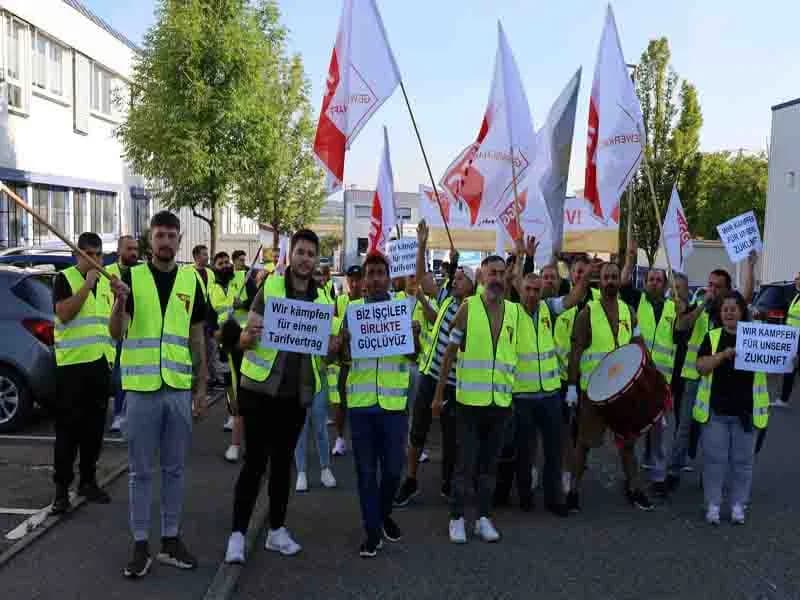 Birtat Döner Fabrikasında Grev Sürüyor: İşçiler Haklarını Arıyor