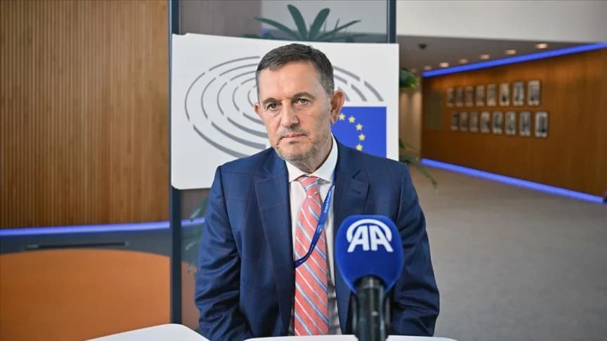 AB’nin çifte standartlarından şikayetçi
