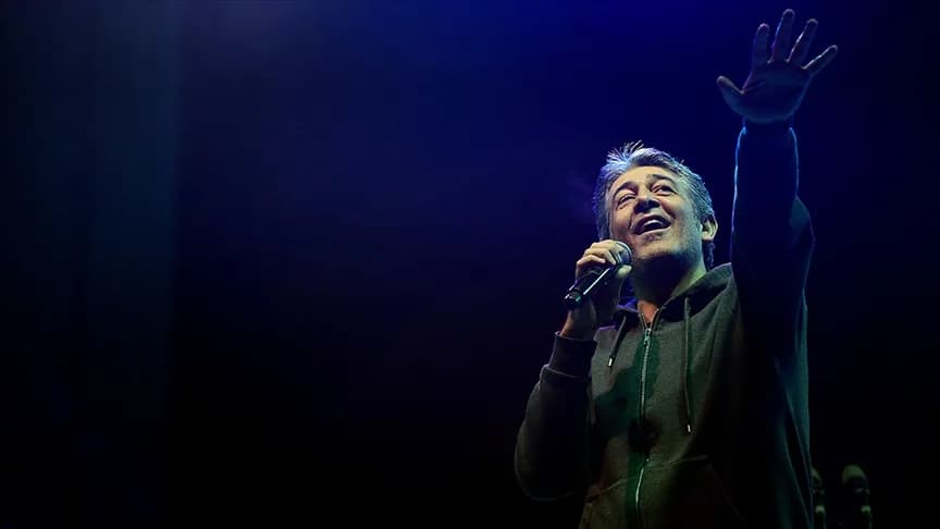 Müzik dünyasının “kalbi yaralı” sanatçısı: Murat Göğebakan