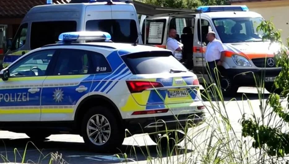 Bavyera’da bıçaklı saldırıda 1 kişi öldü 2 yaralı