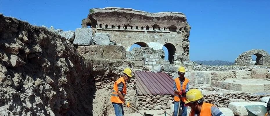 Tralleis Antik Kenti’nin 2 bin yıllık havuzu yeniden suyla buluşacak
