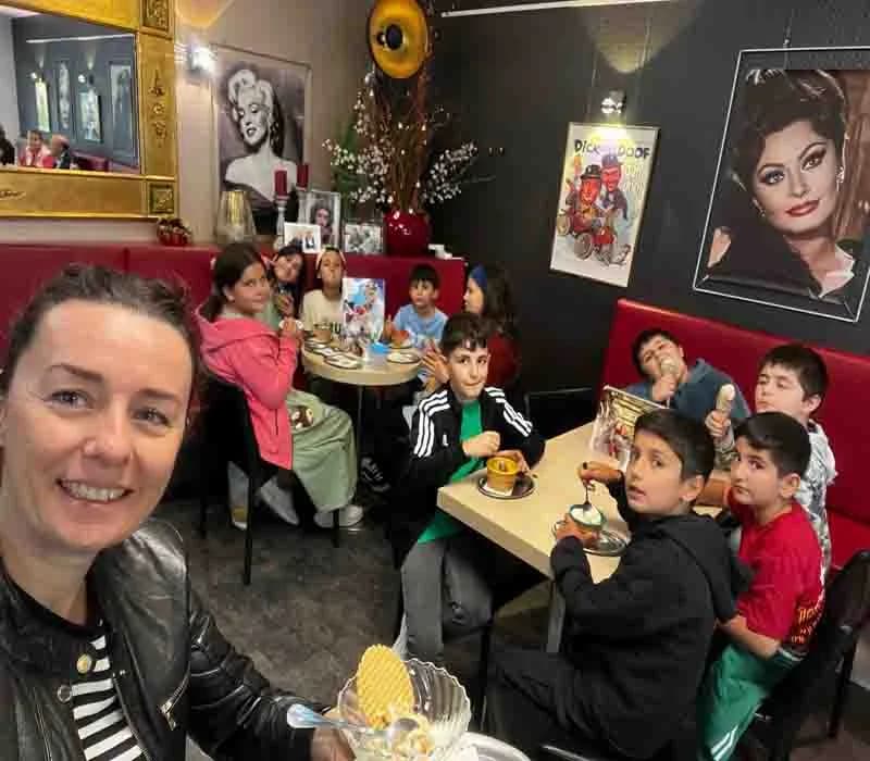Nürnberg`de öğrencilerin dondurma keyfi