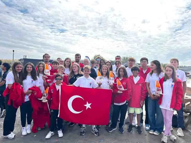Tuna Tekin Dünya Şampiyonası’nda İki Gümüş Madalya Kazandı