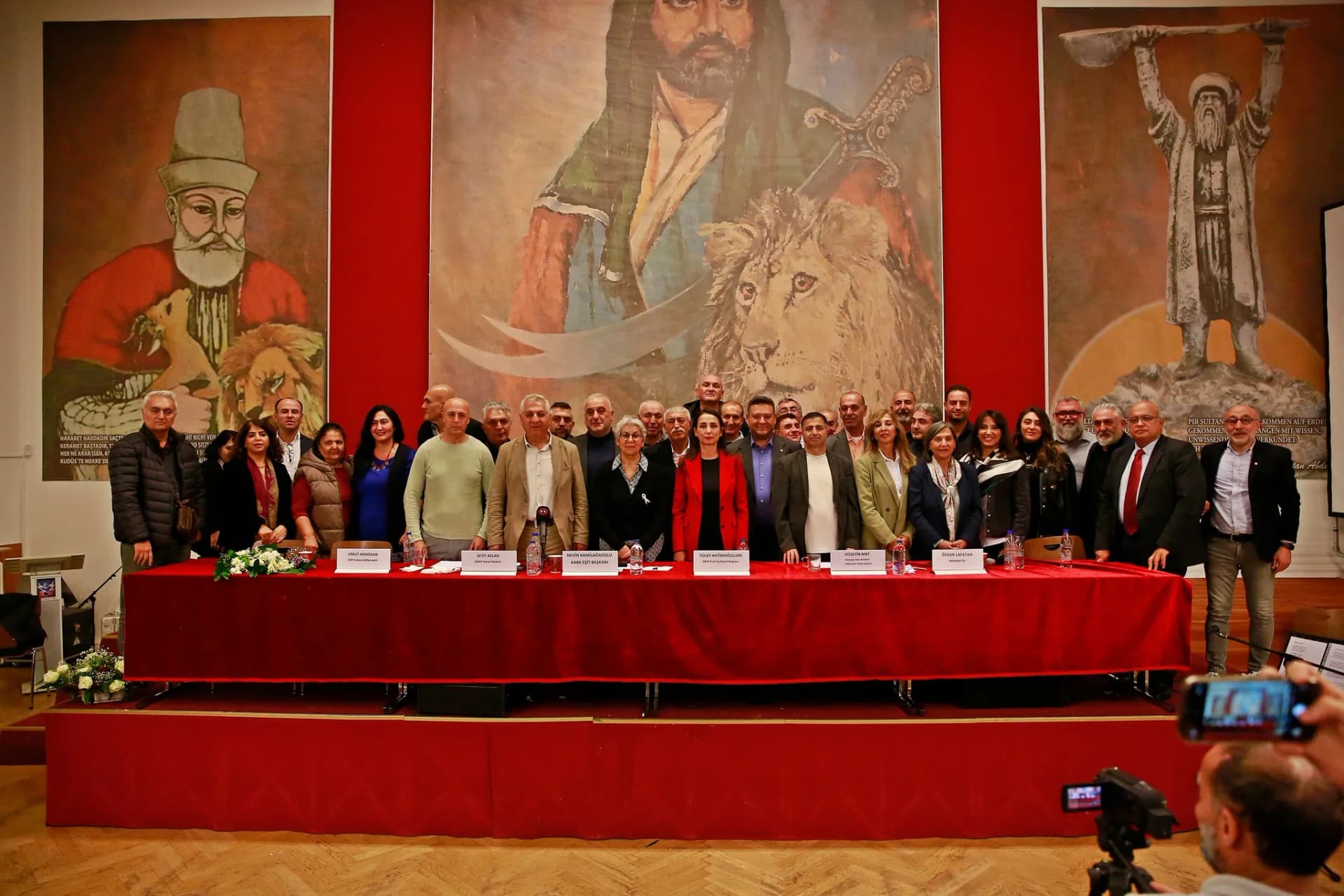 Berlin’deki Barış Konferansından Devlete Mesaj: Adım Atın!