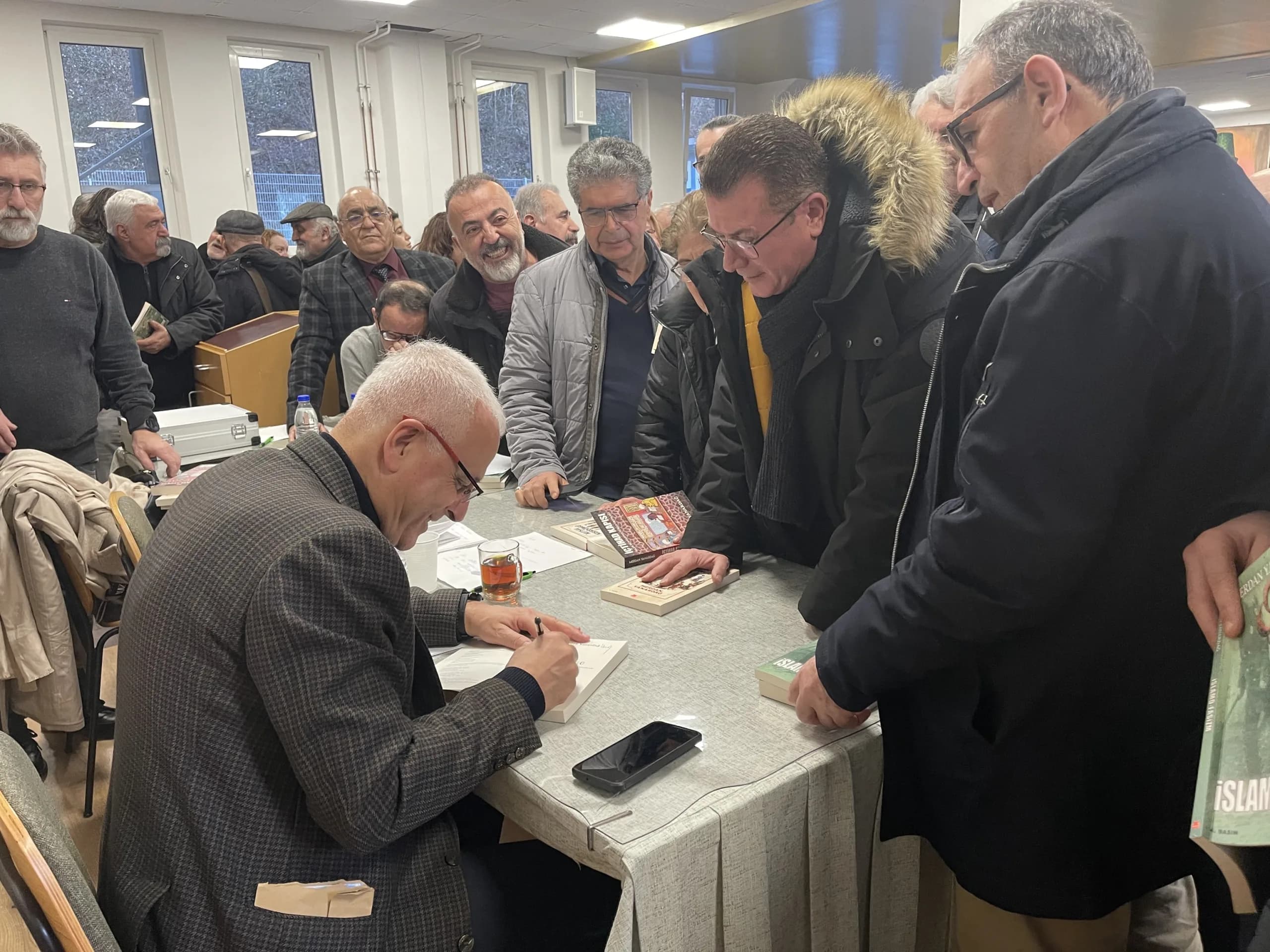 Fikir Atölyesi’nden Basın Açıklaması: “Merdan Yanardağ Serbest Bırakılsın”
