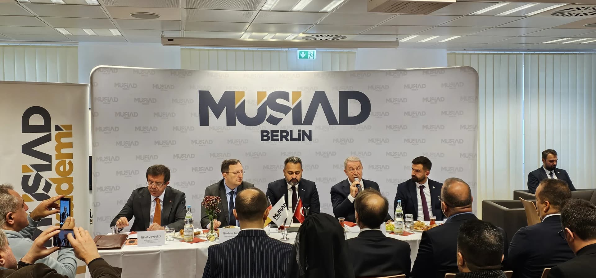 Hulusi Akar: “Türkiye Terörle Mücadelede Kararlı, Savunma Sanayinde Bağımsız”