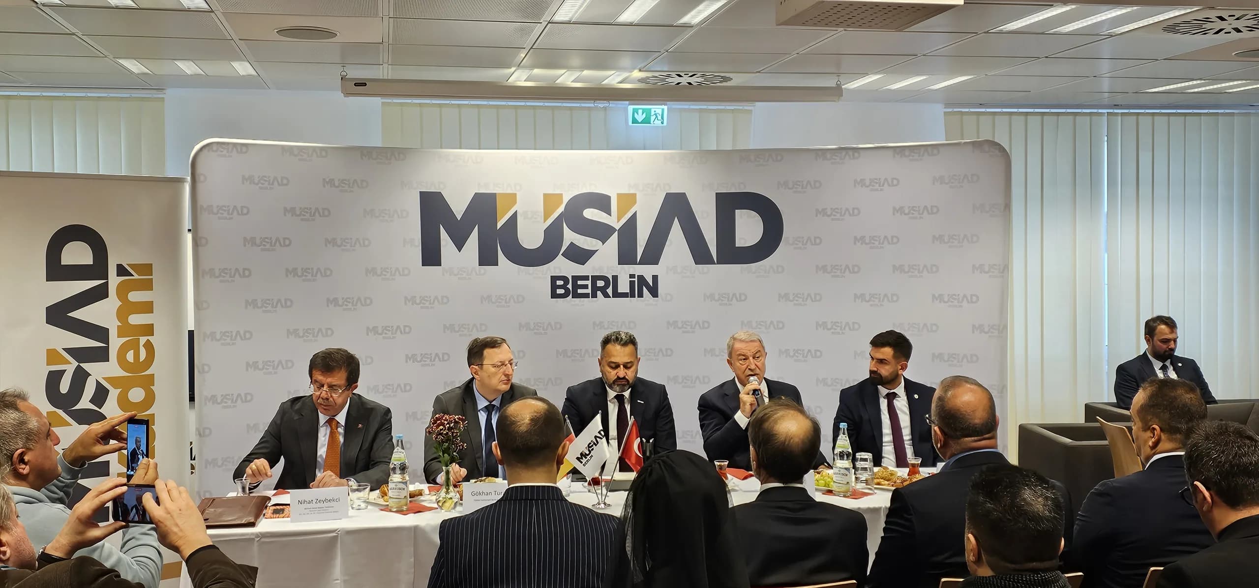 Hulusi Akar: “Türkiye Terörle Mücadelede Kararlı, Savunma Sanayinde Bağımsız”