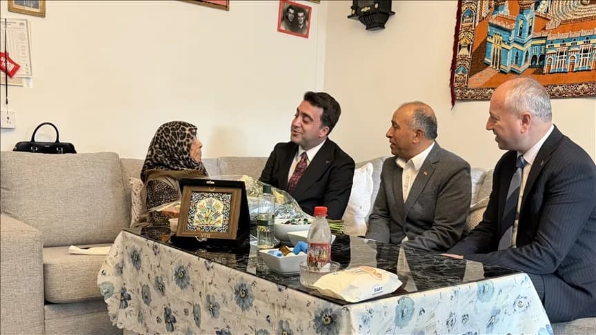 İsveç’e ilk gelenlerden 100 yaşındaki Esma Zengin