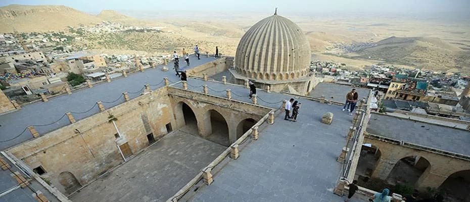 Medeniyetler şehri Mardin ara tatilde ziyaretçi akınına uğradı