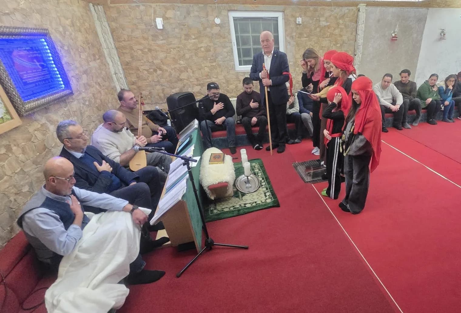 Coburg’da düzenlenen Birlik Cem’i yoğun ilgi gördü