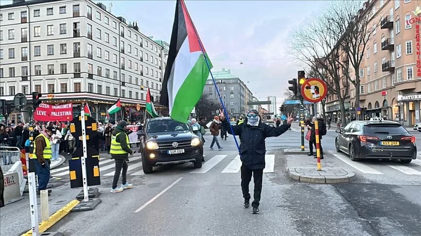 İsveç ve Almanya’da ateşkes anlaşmasına uymayan İsrail protesto edildi