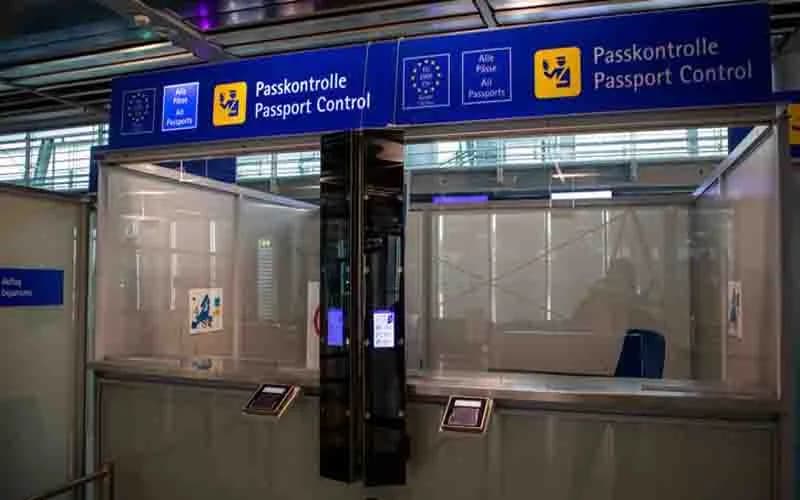 Nürnberg Havalimanı’nda Pasaport Kontrolünde Yeni Dönem