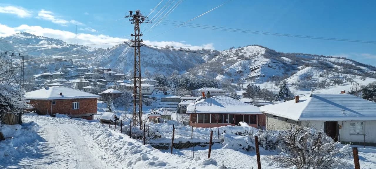Almanya’da Elli Fırtınası Gitti, Gunda Buzlanması Kapıda