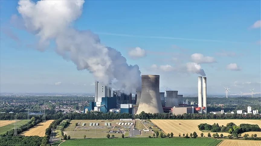 Sanayi üretimi Kasım 2025’te yüzde 0,8 ile beklentinin üzerinde arttı