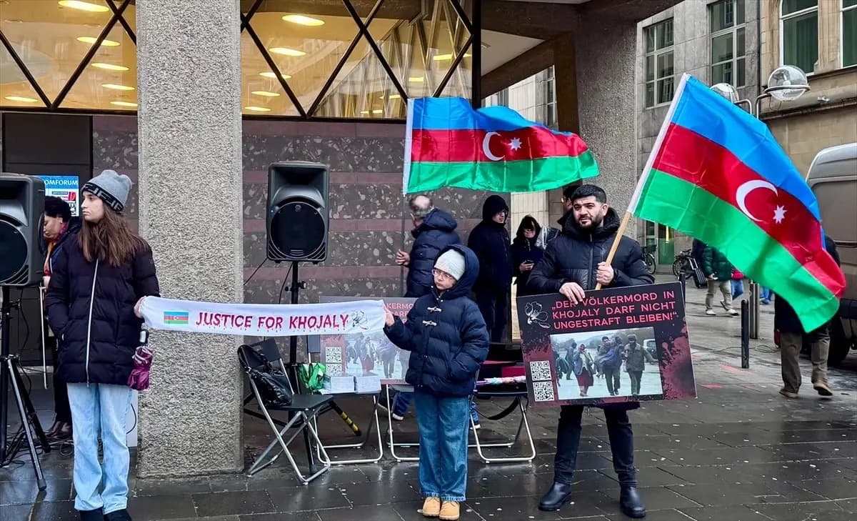 Hocalı Katliamı 34. yılında Almanya’da protesto edildi