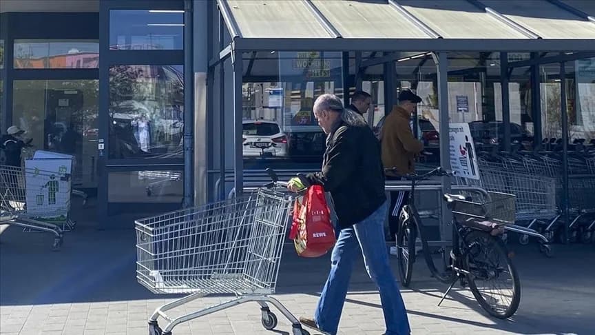 Almanya’da yıllık enflasyon yüzde 2,1’e yükseldi