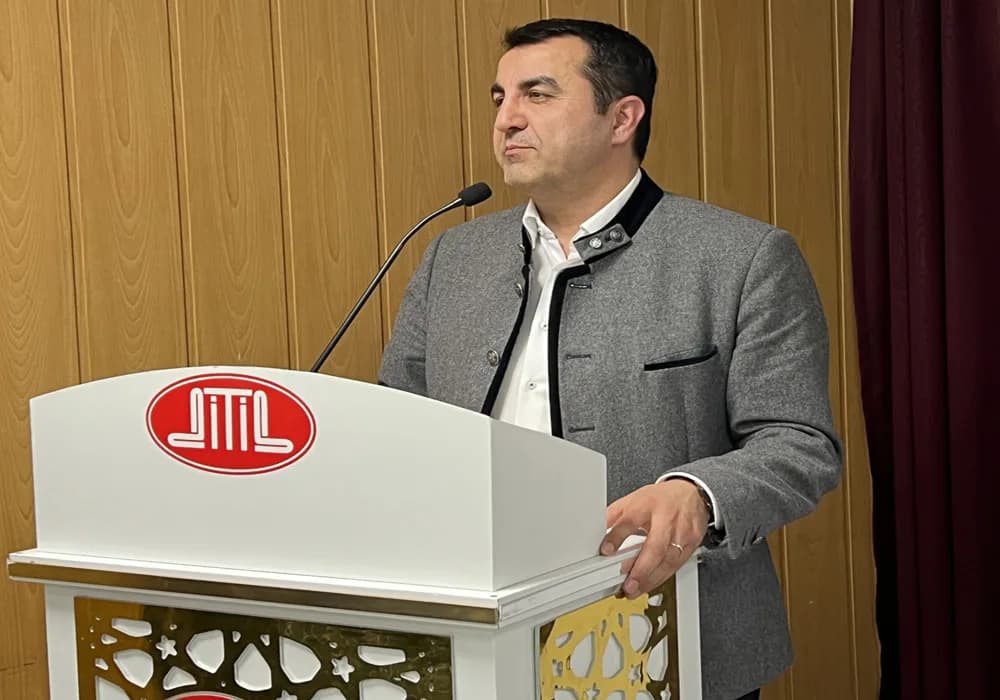 SPD’li Arif Taşdelen’den cami ve cem evlerine bütçe desteği girişimi