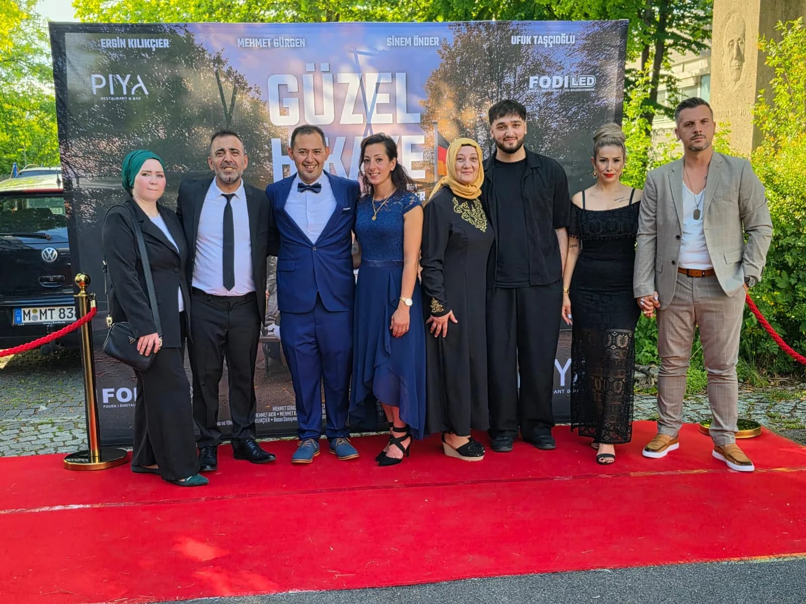 Münih’te Bir İlk: Türk Yapımı Dijital Dizi “Güzel Hikaye” Görkemli Gala ile Tanıtıldı