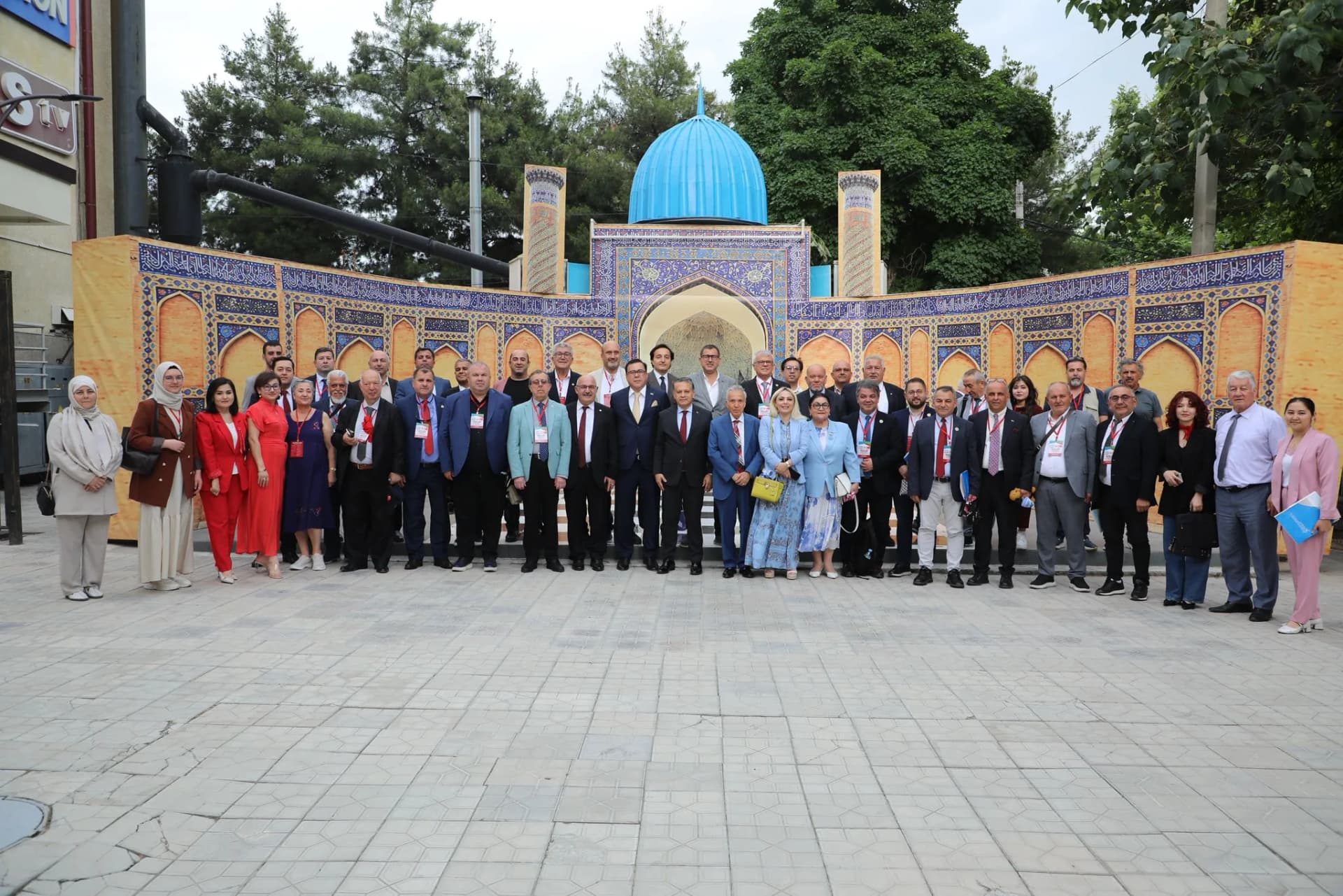 KGK üyesi Türk gazeteciler Ata yurdu Özbekistan’ı keşfettiler