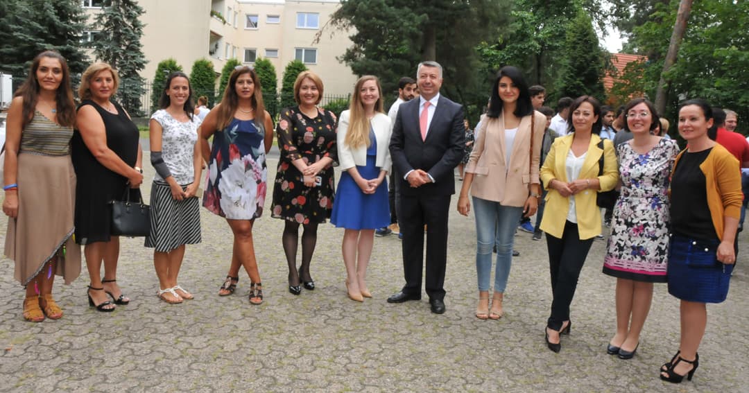 Berlin Konsolosluğu'nda bayram sevinci