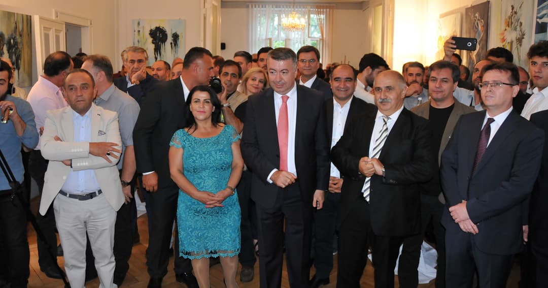 Berlin TDU'da coşkulu bayramlaşma