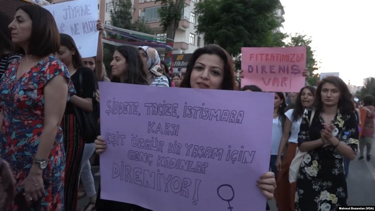 'Türkiye’de Kadın Hakları Geriye Gidiyor'