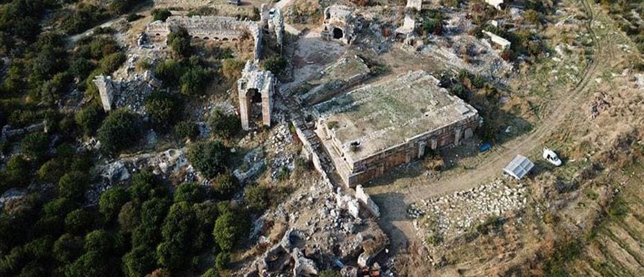 Mersin Akkale Antik Kenti'nde binlerce yıllık hamam bulundu