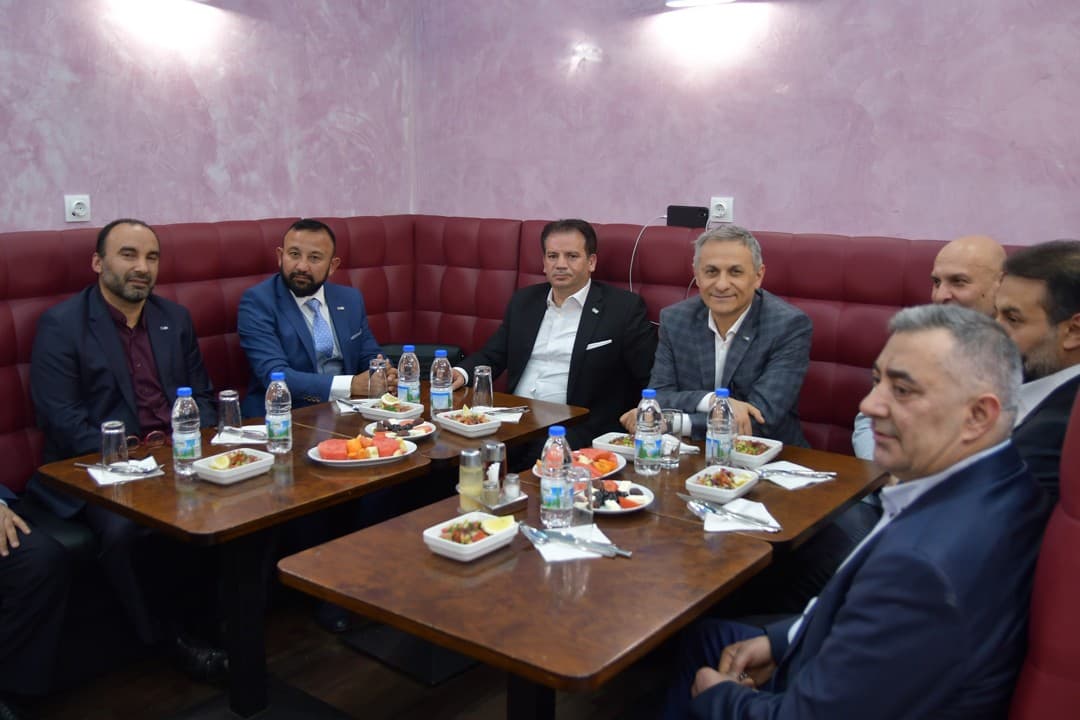 EUBA Doğu Almanya Yönetimi İftarda buluştu