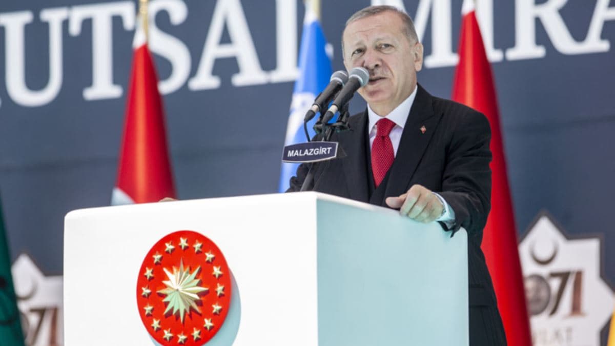 Erdoğan Yunanistan’ı Korsanlıkla Suçladı