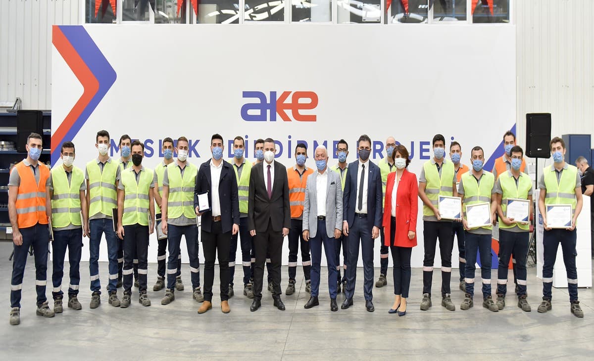 AKE Asansör  ‘deneyimsiz’ mühendis arıyor
