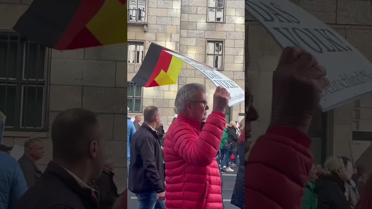 AfD Berlin’de gövde gösterisi yaptı