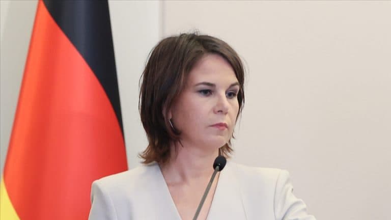 Baerbock: İsrail'in Gazze'de sivillerin acılarını hafifletme sorumluluğu var