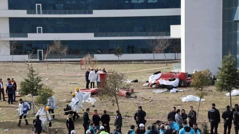 Helikopter hastaneye çarptı: Dört kişi hayatını kaybetti